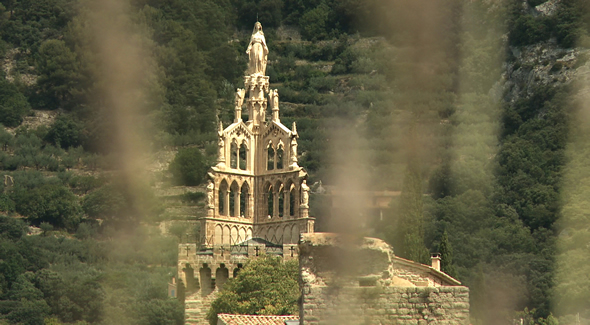 Chapelle de la Vierge sur les hauteurs de Nyons © Ooh! Collective